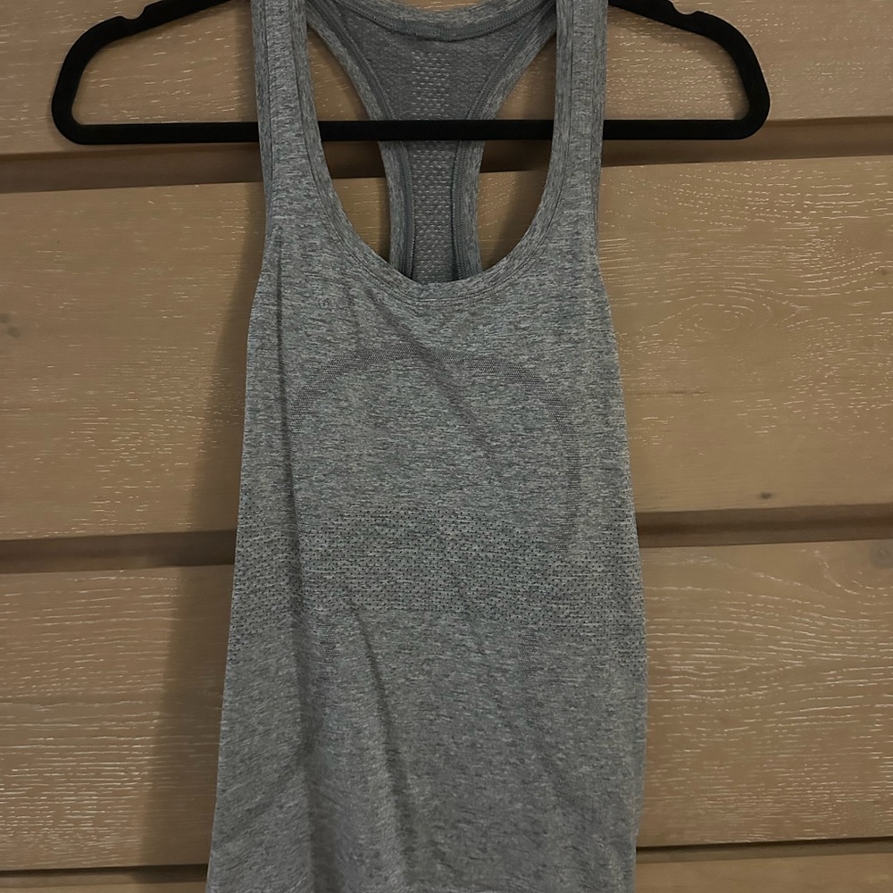 Lululemon swiftly grey tank